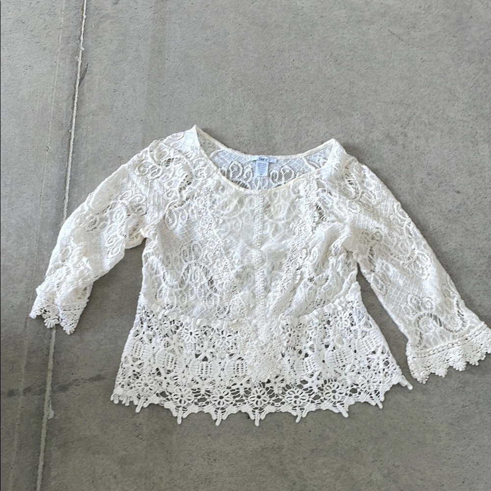 Elegant White Lace Top